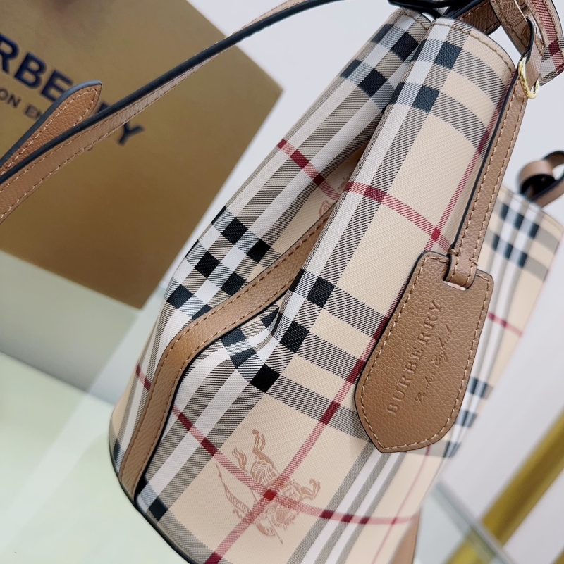 Bv*b*rry hobo bags
